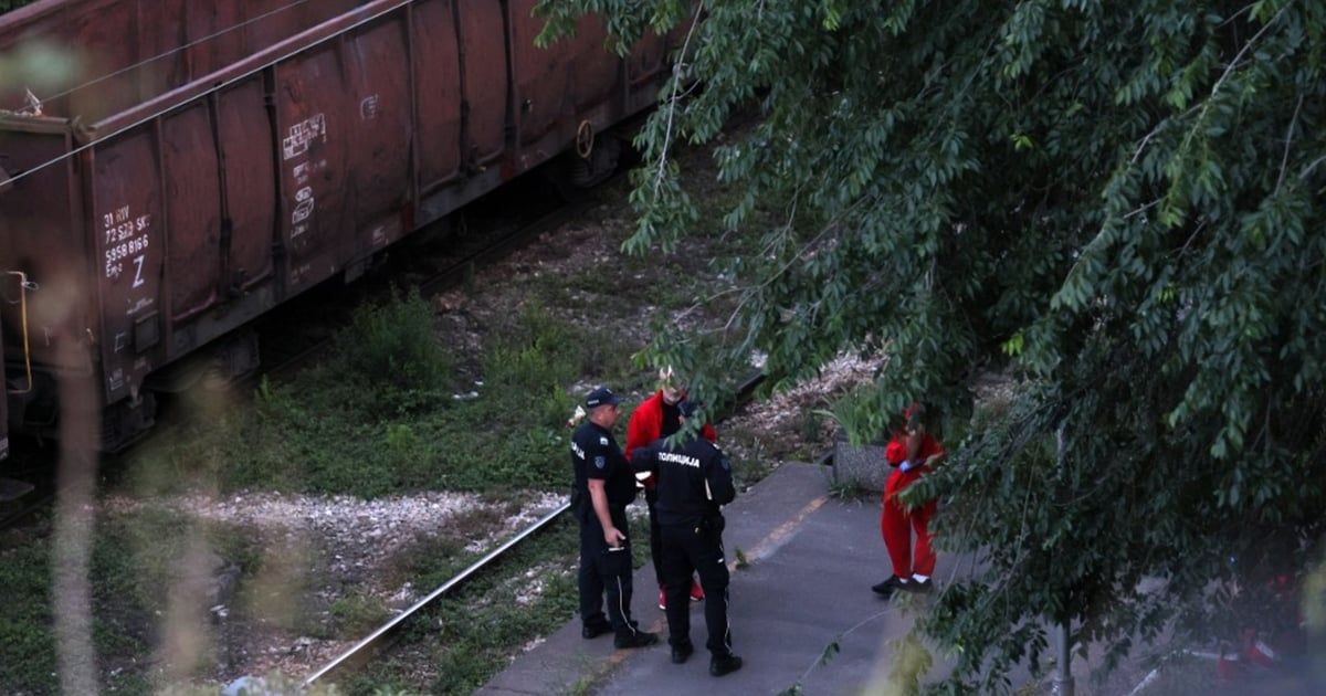 إصابة 13 شخصا جراء تصادم قطارين في بلغراد