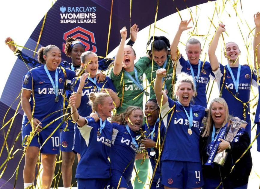 مدربة تشيلسي تختتم مسيرتها مع «البلوز» بلقب وسحق يونايتد