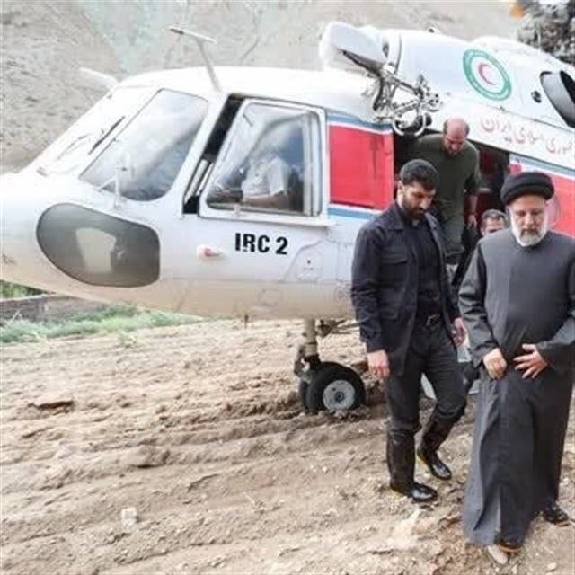 تعرض مروحية على متنها الرئيس الإيراني لحادث (صور)