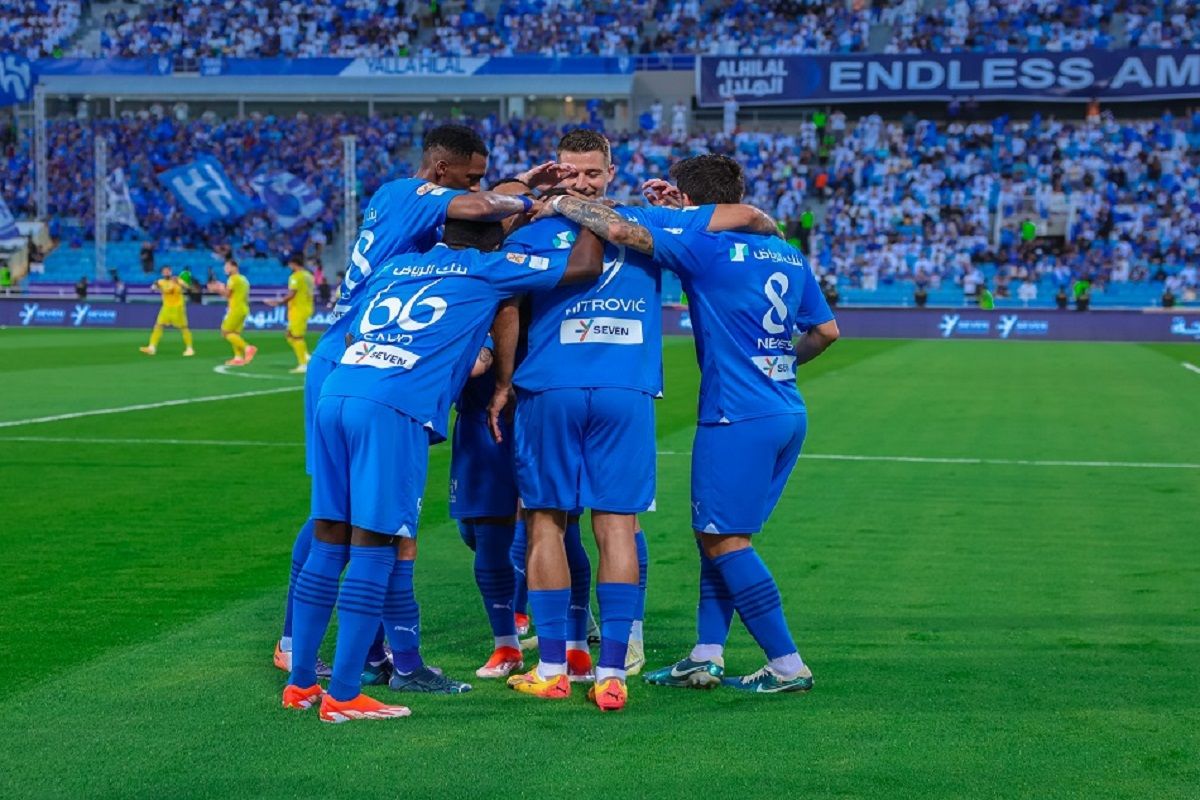 التعادل الإيجابي ينهي قمة الدوري...الدقائق الأخيرة تنقذ "الهلال" من هزيمة مؤكدة - موقع الخليج الان