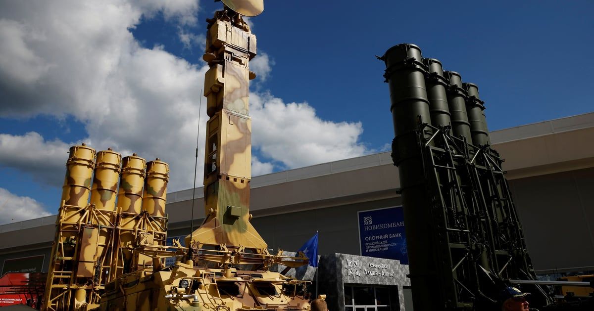 انطلاق المرحلة الأولى من المناورات النووية الروسية