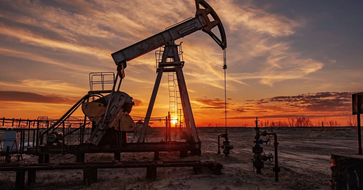 تراجع أسعار النفط وسط مخاوف من تأثير الفائدة الأمريكية على الطلب‎