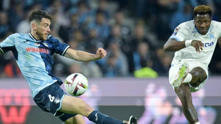 رصاص على سيارتين من لاعبي مرسيليا