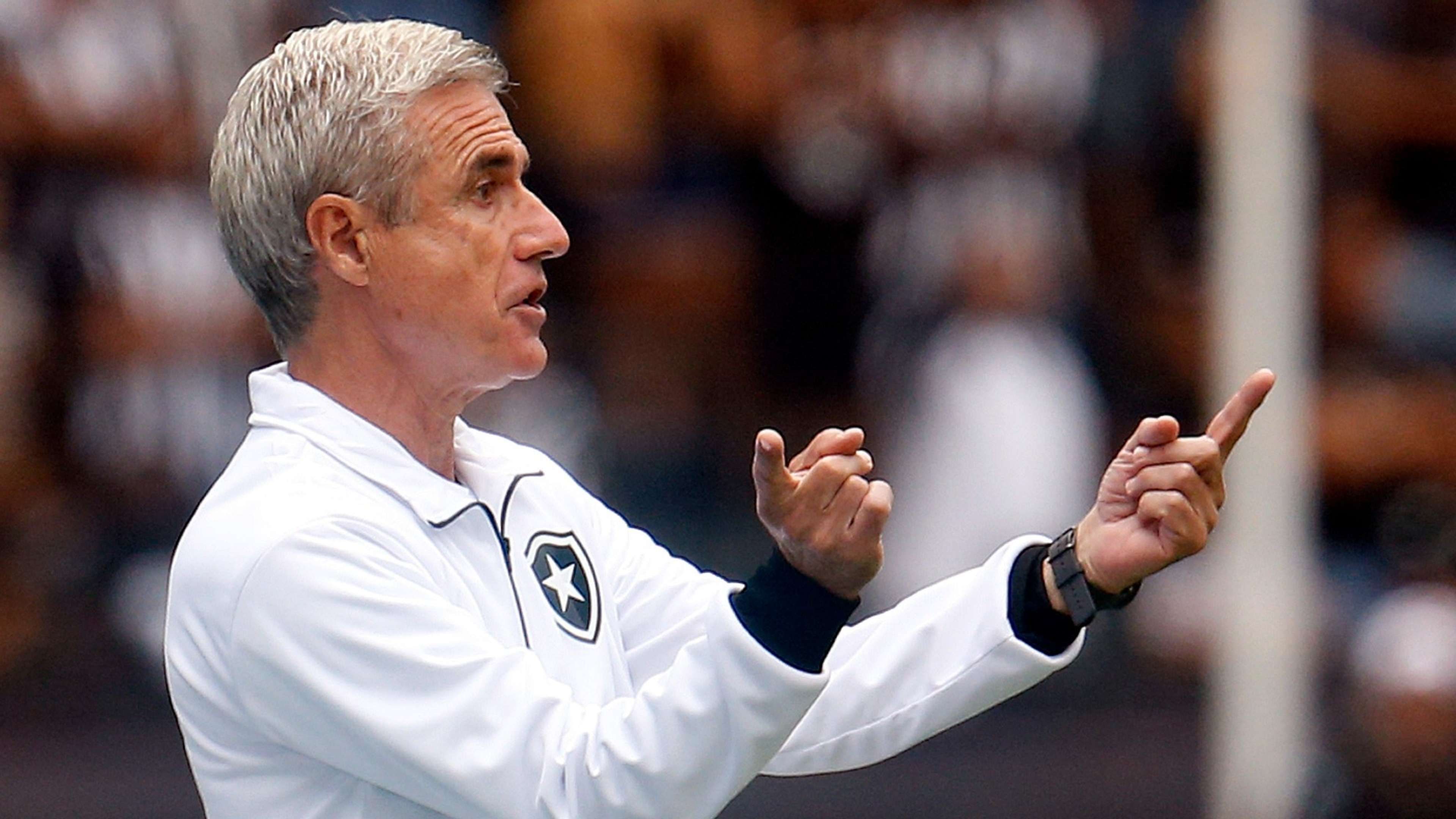 مدرب النصر السعودي يفاجئ الجماهير... لم نستحق الفوز على الأخدود!! - موقع الخليج الان