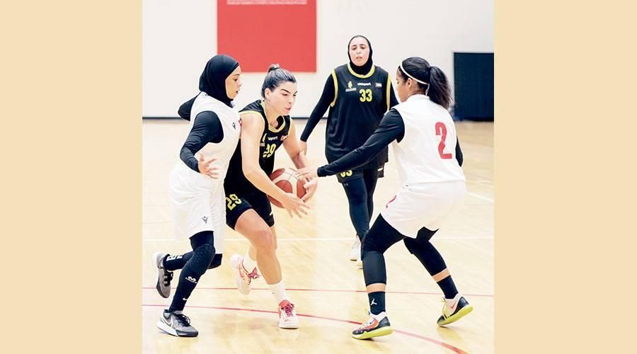 «الشارقة للمرأة» يواجه أكاديمية فاطمة بنت مبارك في ختام كأس السلة