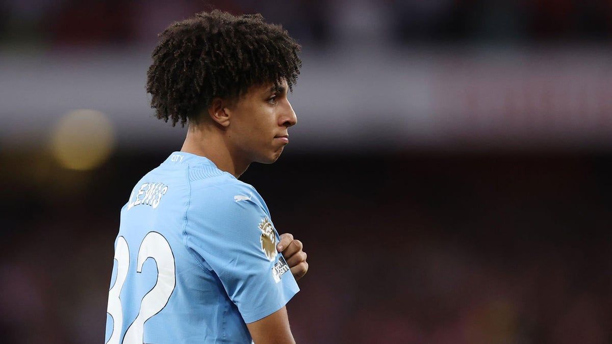 ميسينيو ليس الوحيد.. 6 أسماء يستطيع الهلال والنصر خطفها من كبار أوروبا