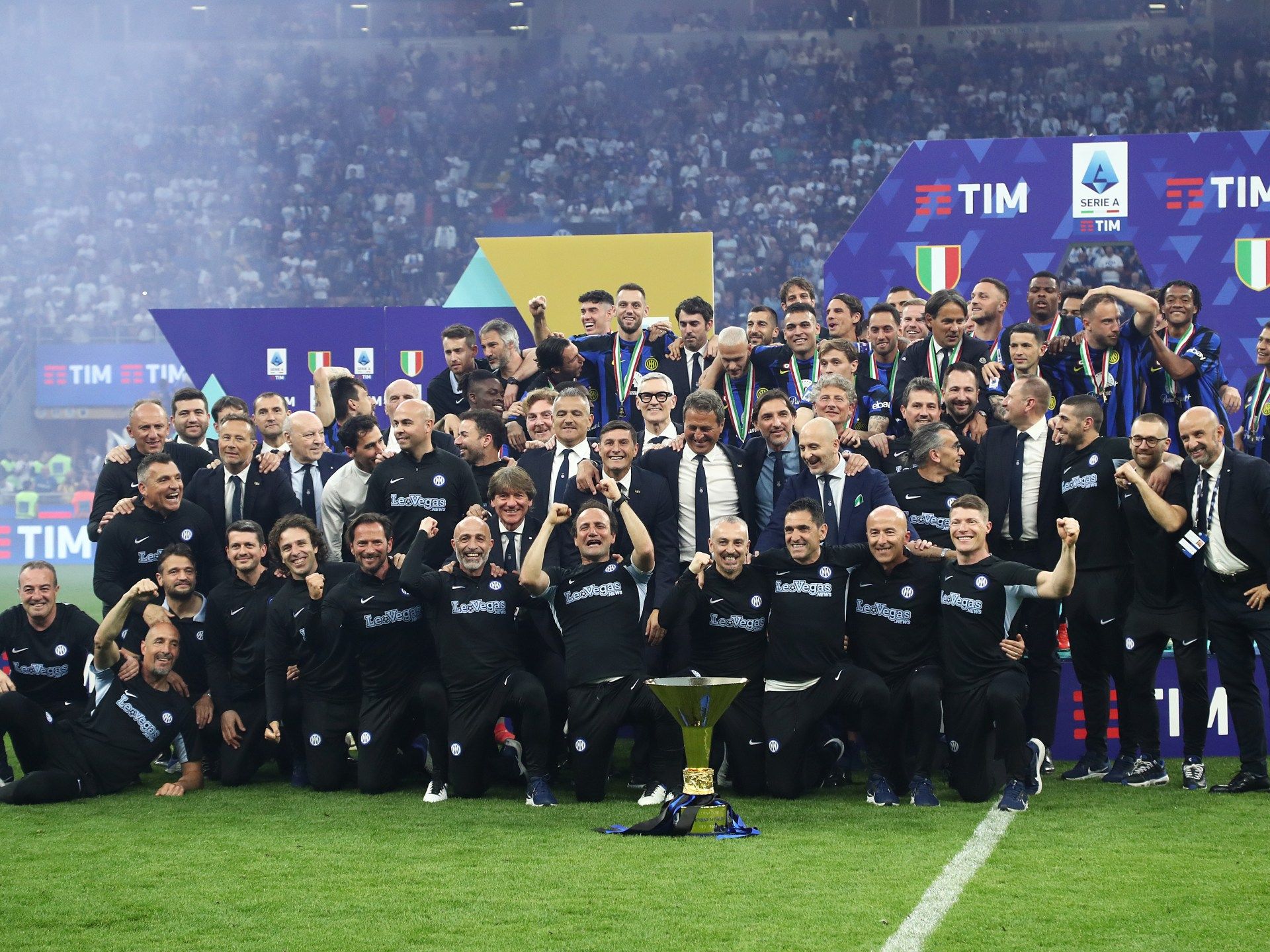 بيع نادي إنتر ميلان بطل إيطاليا لصندوق الاستثمار الأميركي “أوك تري” - موقع الخليج الان