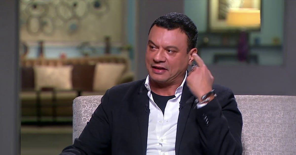 عباس أبوالحسن يكشف تفاصيل دهسه سيدتين بسيارته