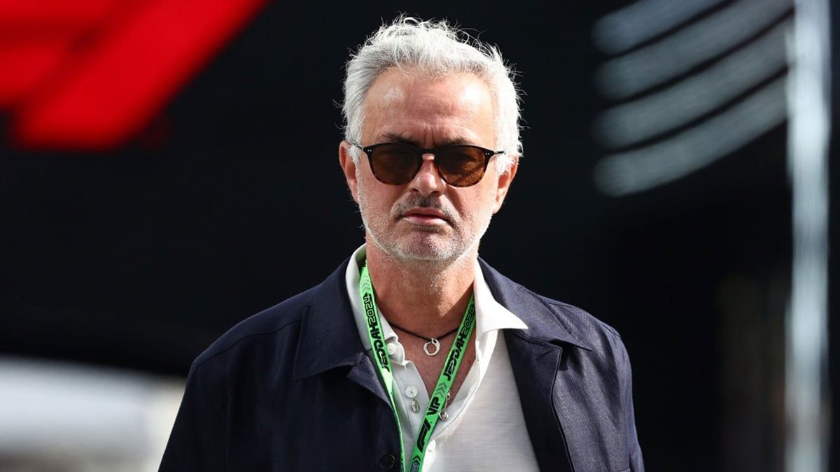 مورينيو يشعل أنباء تدريبه النصر أو الاتحاد السعوديين (فيديو)