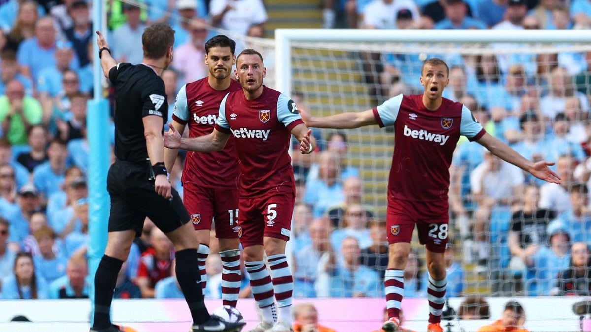 وست هام يعلن هوية مدربه الجديد