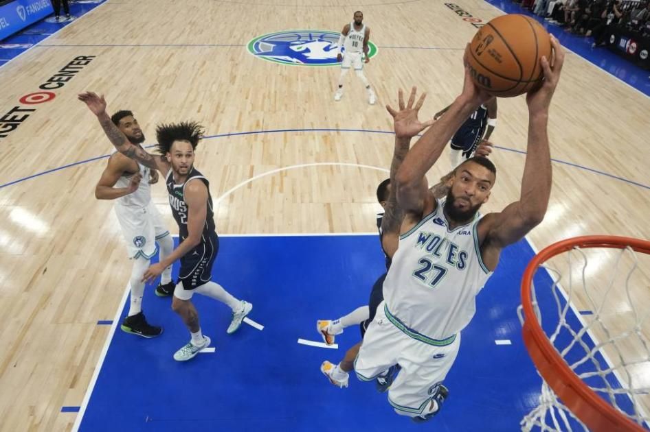 دالاس يستهل نهائي الغربية بنتيجة مثالية