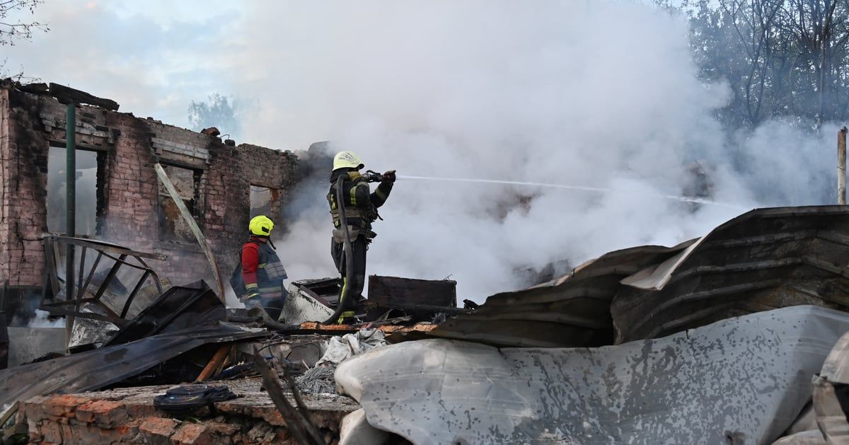 مقتل شخصين جراء قصف روسي لمخزن مواد بناء في خاركيف