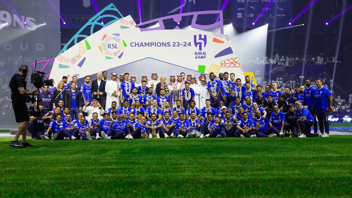 حديث العالم.. صدمة الهلال تحولت إلى نعمة