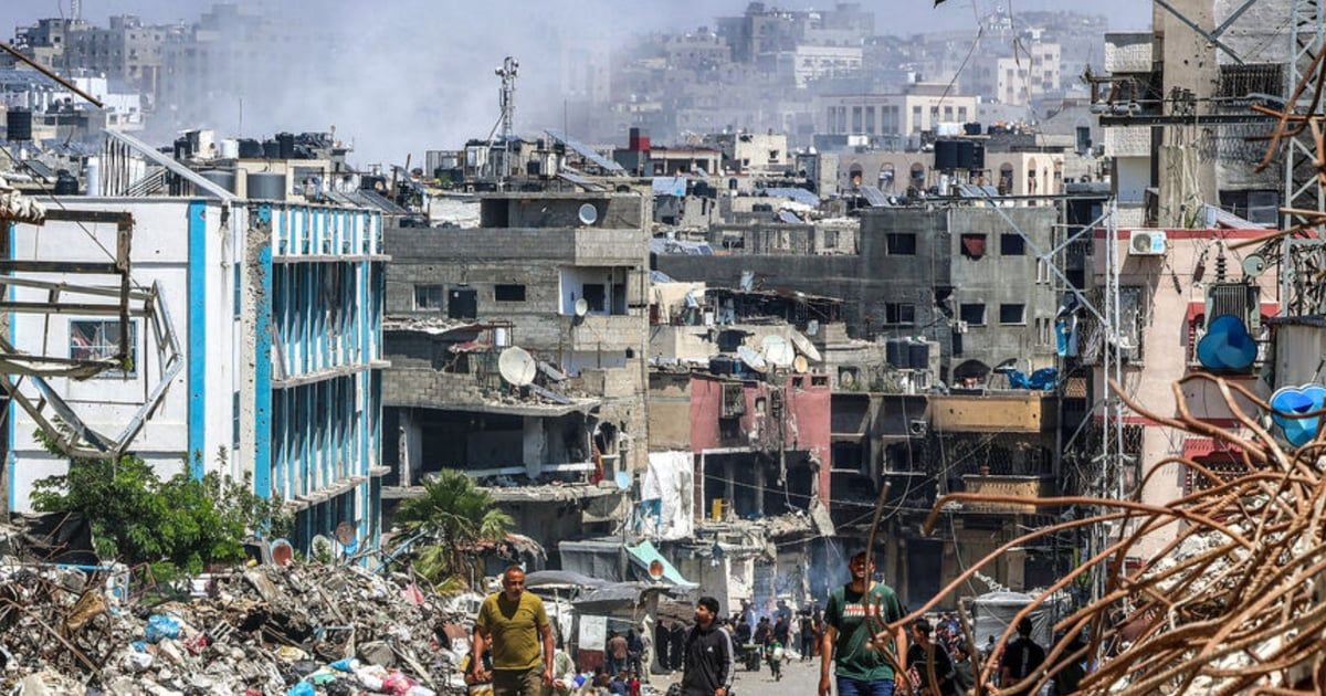 "هناك قناص" إحدى مآسي سكان مخيم جباليا.. ما قصتها؟