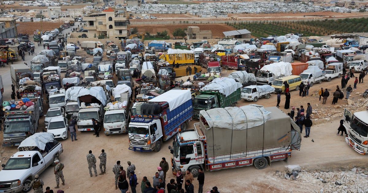 طلبوا فدية.. شاب سوري يناشد تخليصه من خاطفيه في لبنان (فيديو)