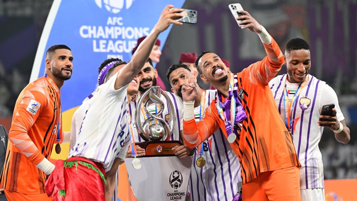 إنفانتينو يهنئ العين بصعوده إلى كأس العالم للأندية (فيديو)