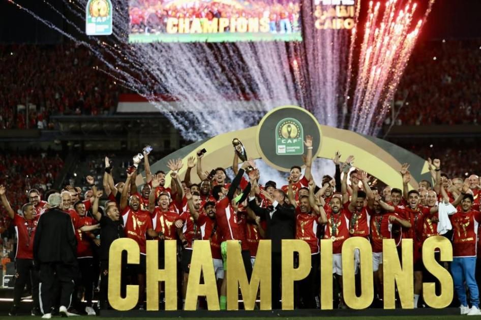مكافآت مجزية للاعبي الأهلي بعد الفوز بـ«أبطال إفريقيا» للمرة الـ12