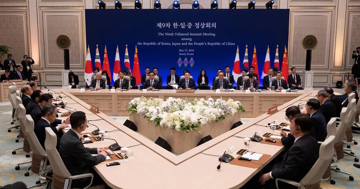 عقد أول قمة بين كوريا الجنوبية والصين واليابان منذ 5 سنوات‎
