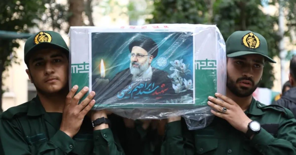 تضخم وبطالة واحتجاجات.. بعض تركة "رئيسي" لخلفه المقبل