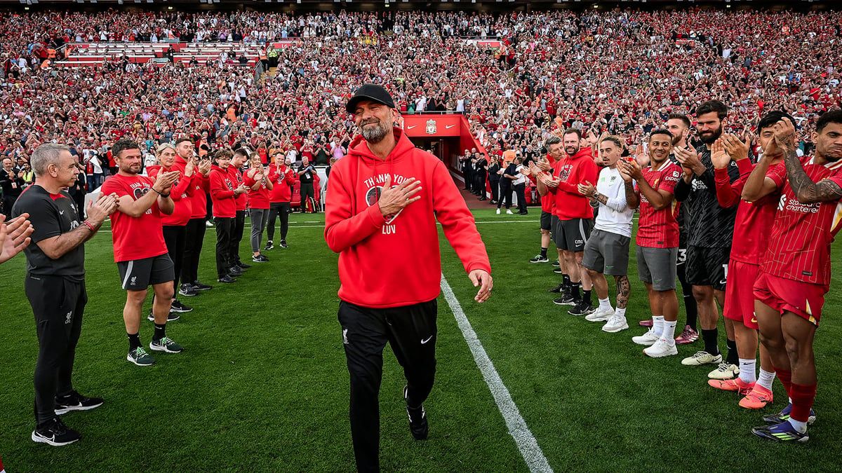 كلوب يبكي في وداعه الأخير لجماهير ليفربول (فيديو)