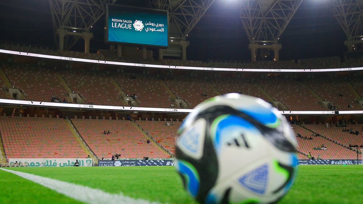 ميسي والهلال مثالًا.. أمور "خارج السيطرة" تحكم نجاح صفقات الدوري السعودي