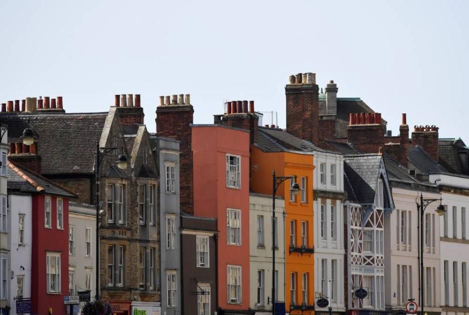 أسعار المنازل بالمملكة المتحدة ترتفع للمرة الأولى منذ ثلاثة أشهر
