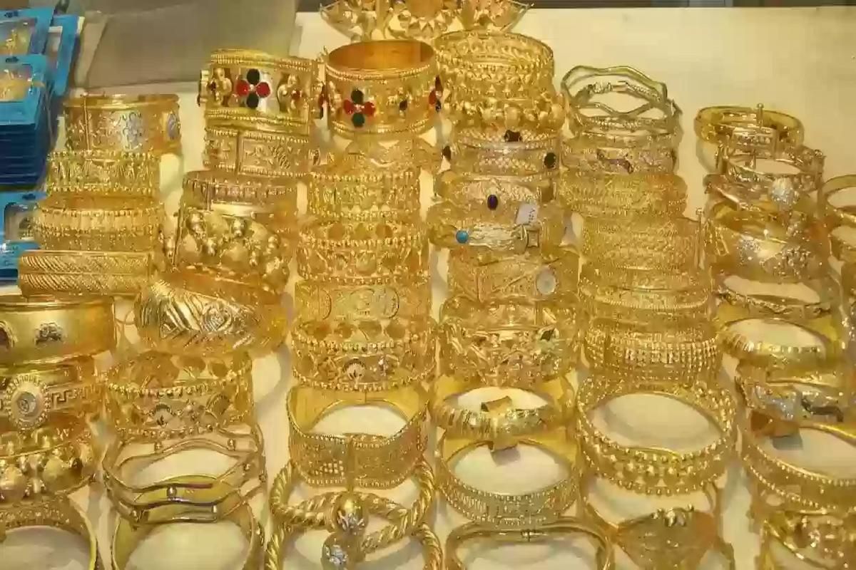 انخفاض جديد يسيطر على الأسواق السعودية... كم وصل سعر الجرام الواحد من عيار 24 في السعودية؟ - موقع الخليج الان