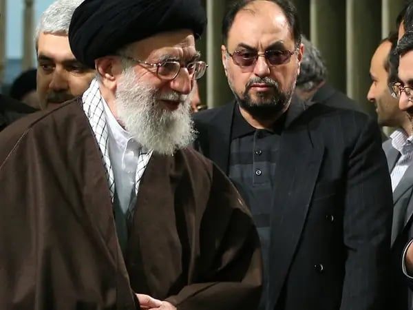 مدير الشؤون الخاصة في مكتب خامنئي يترشح للانتخابات الرئاسية