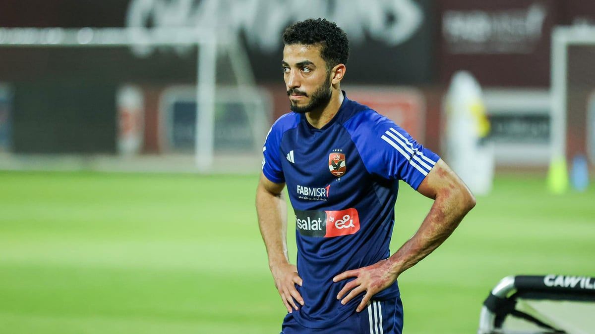 حقيقة تلقي محمد عبد المنعم عروضا للرحيل عن الأهلي المصري