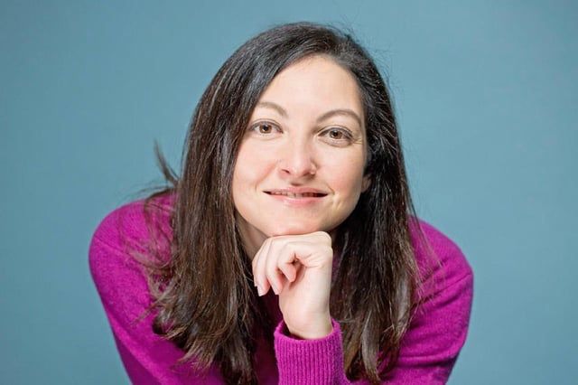 حضور نسائي لافت في معرض "الكتاب المغاربي" بباريس