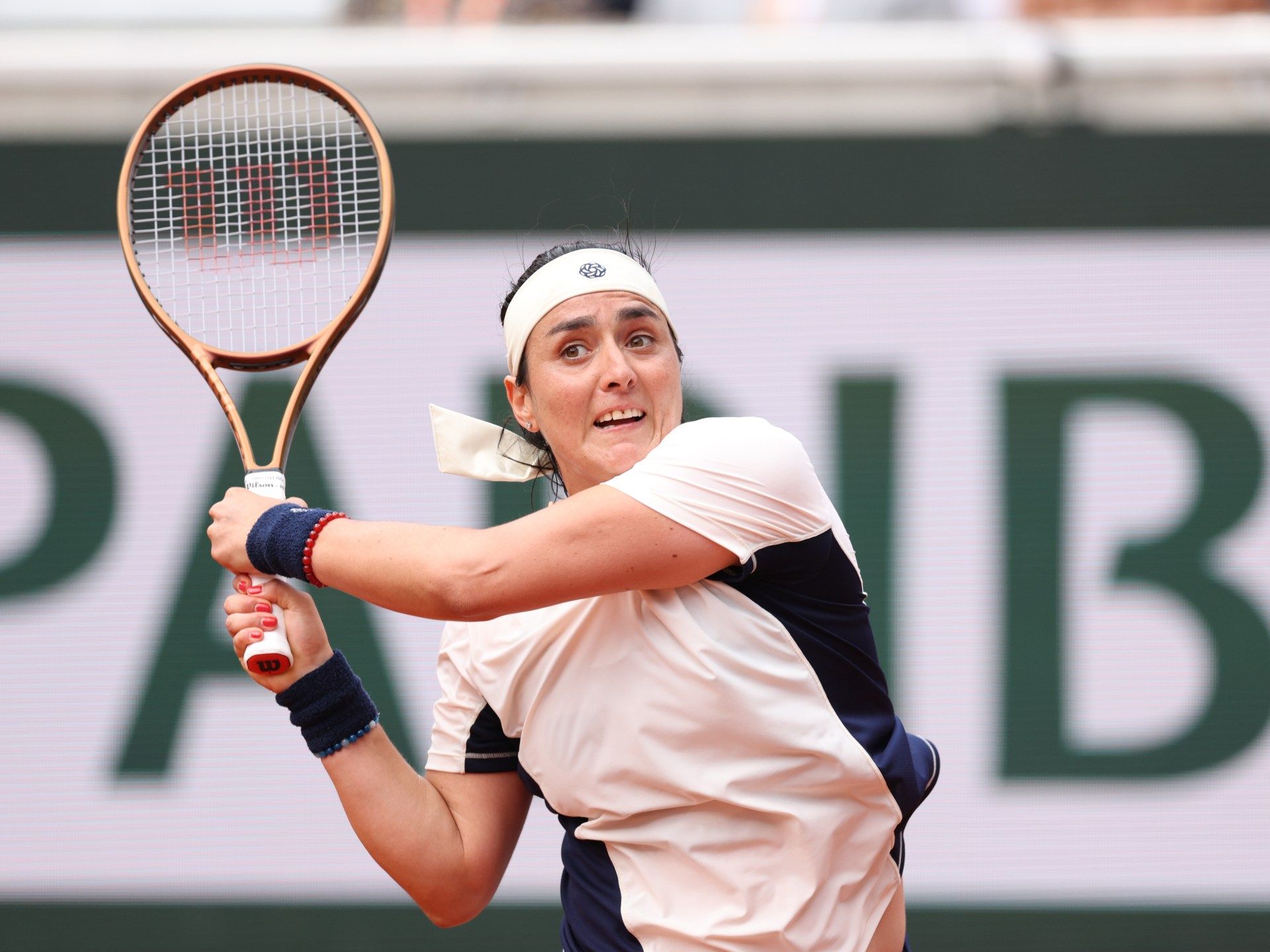 أنس جابر تتأهل لدور الثمانية وتواجه كوكو جوف في بطولة رولان غاروس - موقع الخليج الان