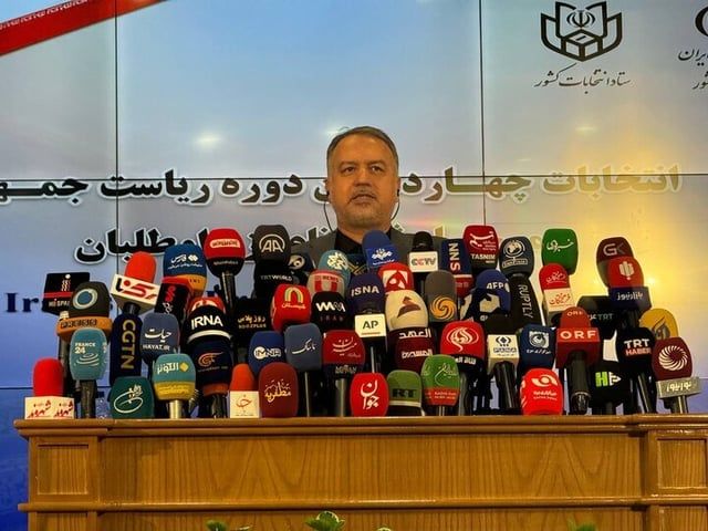 منهم 67 متشدداً.. 80 مرشحاً للانتخابات الرئاسية الإيرانية