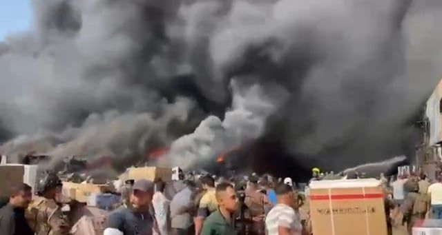 حريق كبير بمخازن للأجهزة الكهربائية في النجف (صور وفيديو)