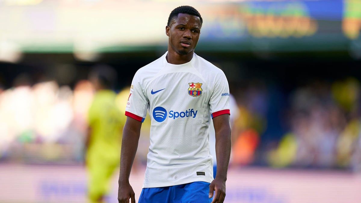 أنسو فاتي يتحدث عن عودته لبرشلونة وتجربة اللعب في الدوري الإنجليزي