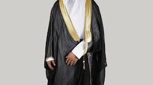 السعودية تجبر هذه الفئات على ارتداء ( البشت).. تعرف عليها