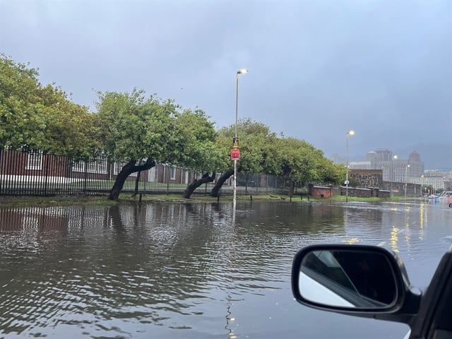 مصرع 12 شخصاً جراء فيضانات جنوب أفريقيا