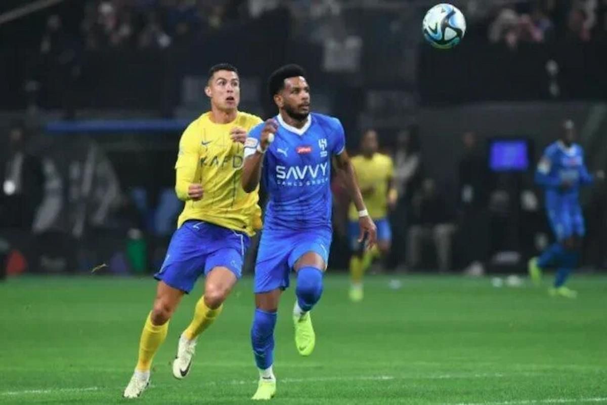 ثلاثي هلالي وعالمي وحيد!! جوائز "أغلى الكؤوس" بالبصمة الزرقاء - موقع الخليج الان