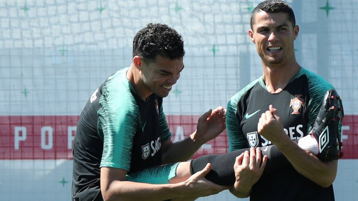 مفاجأة مدوّية.. النصر السعودي يفاوض "العجوز" المقرب لرونالدو