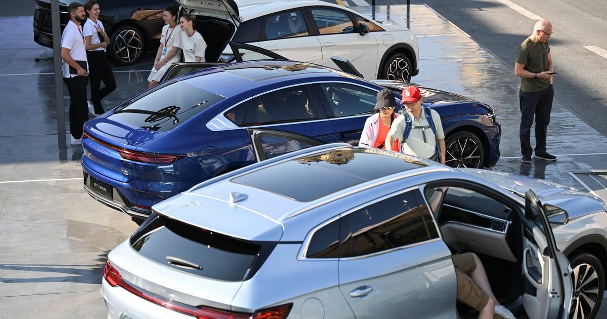 "صمت" السيارات الكهربائية.. خطر مضاعف على المشاة