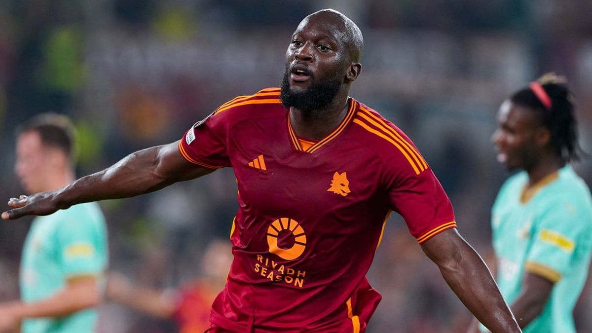 الأهلي السعودي يصطدم بمنافس قوي للغاية في صفقة لوكاكو