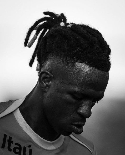 فينيسيوس يظهر بـ"لوك" جديد في تدريبات البرازيل (صور)