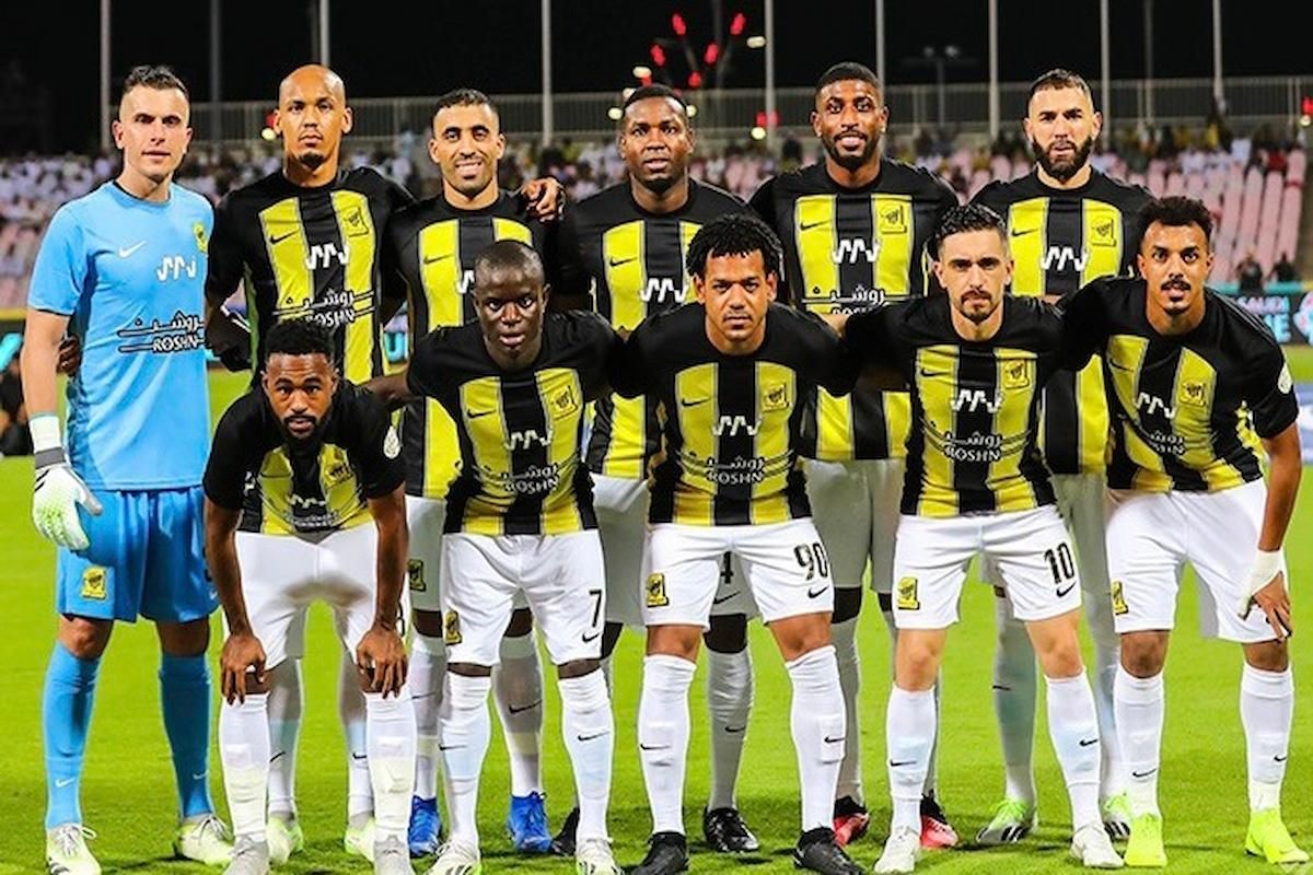 هل أطاحوا بالمغربي لعيون الفرنسي!! كواليس صادمة عن رحيل محترف الاتحاد - موقع الخليج الان