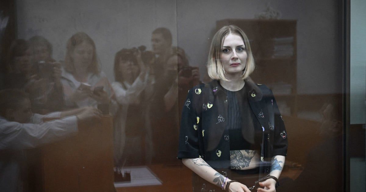 سجن مدونة روسية بتهمة نشر معلومات "زائفة" عن الجيش‎ (صور)