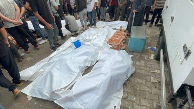 إسرائيل تستهدف مراكز الإيواء لـ"ترهيب" الغزيين (صور)