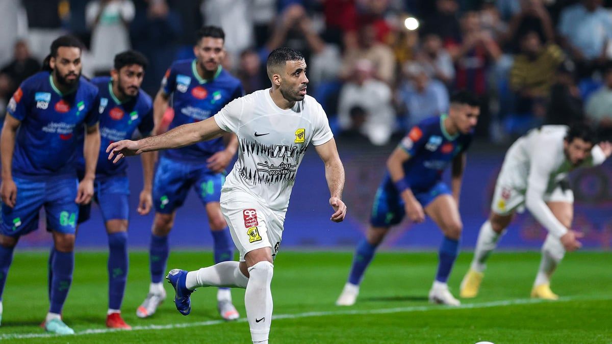 مفاجأة جديدة حول مستقبل عبد الرزاق حمد الله مع الاتحاد