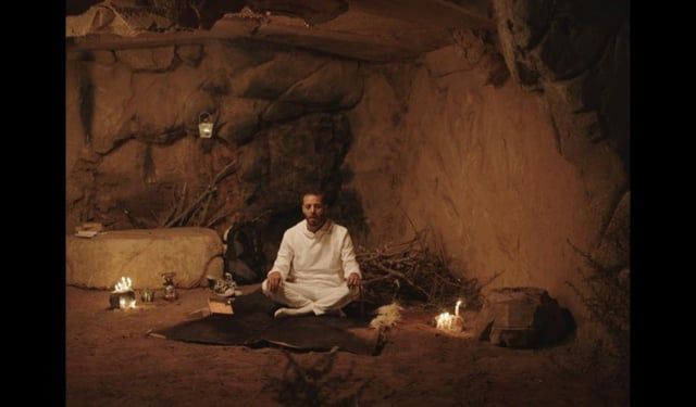 "واحة المياه المتجمدة".. عواصف الزواج والسرطان في فيلم مغربي