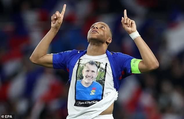 رقم قياسي لتهنئة رونالدو.. ومبابي يودع خاله