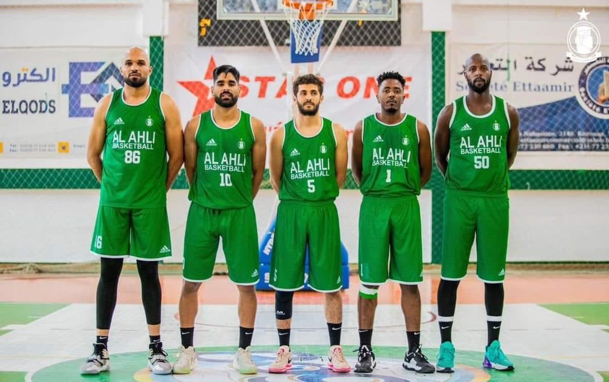 أحداث عنف وفوضى توقف مباراة أهلي بنغازي وأهلي طرابلس بدوري السلة الليبي