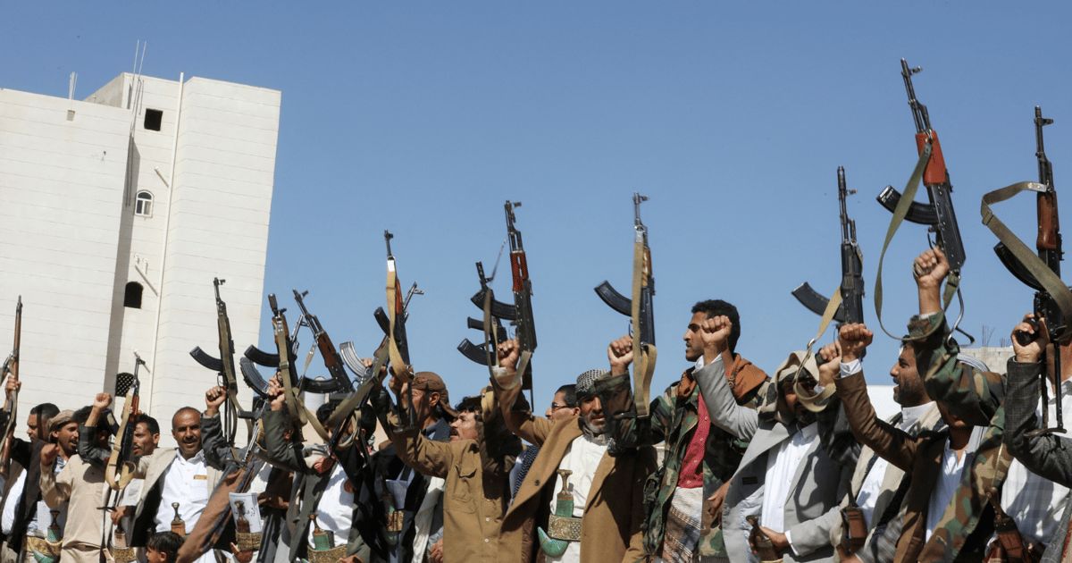 اليمن.. "محور تعز" ينفي ادعاءات الحوثيين بفتح طريقين في المدينة