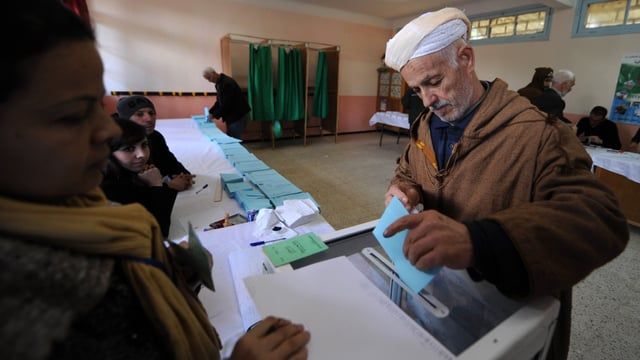 بعد ربع قرن من المقاطعة.. ترشح أقدم حزب جزائري معارض يشعل "عاصفة" انتقادات